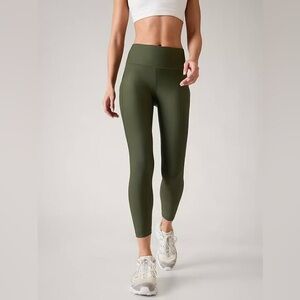 Athleta Interval Stash 7/8 Tight PETITE Green